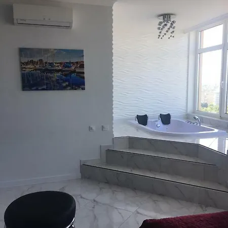 M&p Vip Appartments In Arkadia * Oděsa