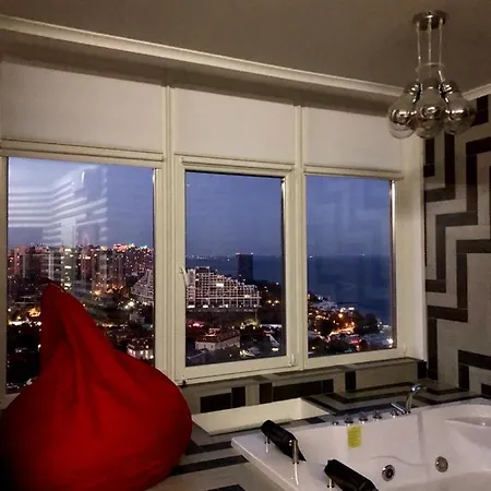 M&p Vip Appartments In Arkadia Apartamento Odesa