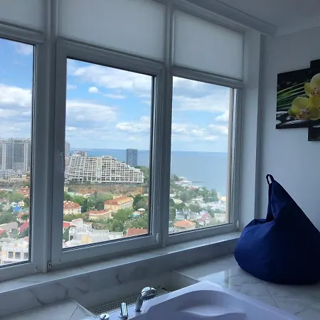M&p Vip Appartments In Arkadia Apartmán Oděsa
