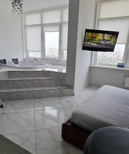 M&p Vip Appartments In Arkadia * Odessa