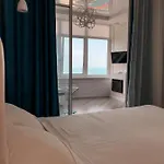 M&p Vip Appartments In Arkadia Odessa