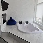 M&p Vip Appartments In Arkadia *