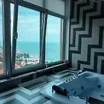 M&p Vip Appartments In Arkadia * Odessa