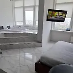 M&p Vip Appartments In Arkadia * Oděsa